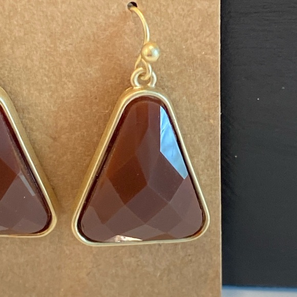 010-Triangular Design Earrings - Picture 3 of 3